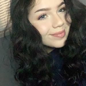 Meet your Posher, Corinne